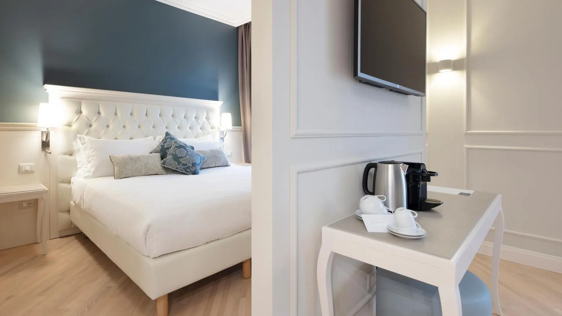 Hotel La Caporala Castel d'Azzano 3*,