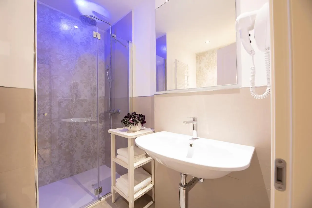 Hotel La Caporala Castel d'Azzano